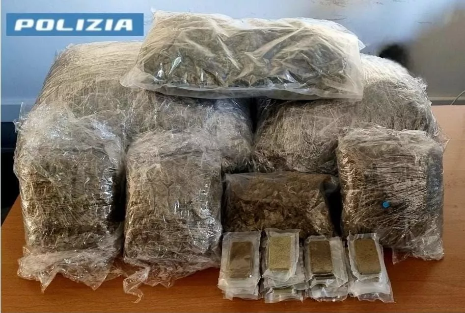 Cagliari: deteneva oltre 12 chili di droga nel garage, arrestato un cinquantacinquenne