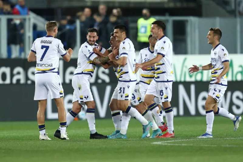 Atalanta ancora sconfitta, il Verona vince 2-1