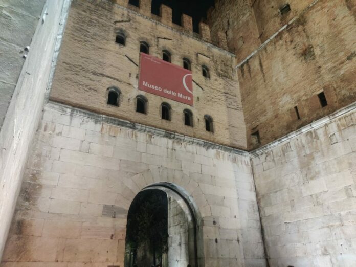 Roma, da Acea illuminazione artistica per la porta di San Sebastiano