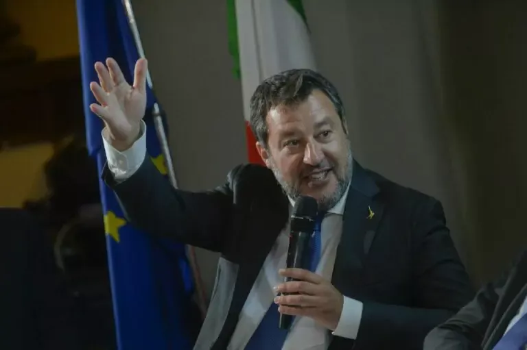 Salvini “Mandare a casa i socialisti l’unico modo per cambiare l’Europa”