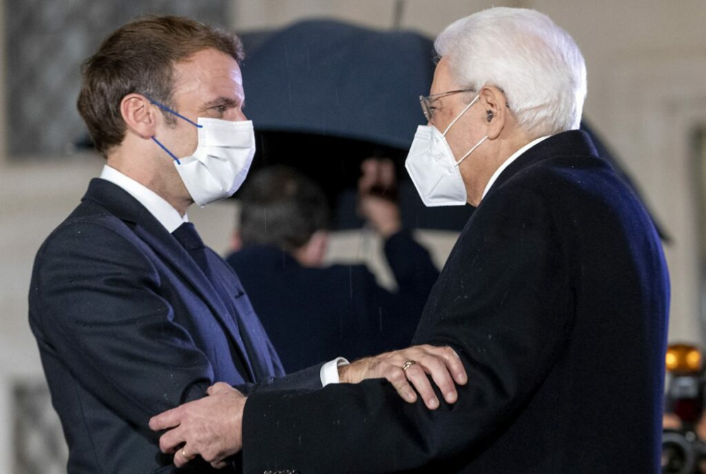 Mattarella incontra Macron “Insieme per un’Europa più forte”