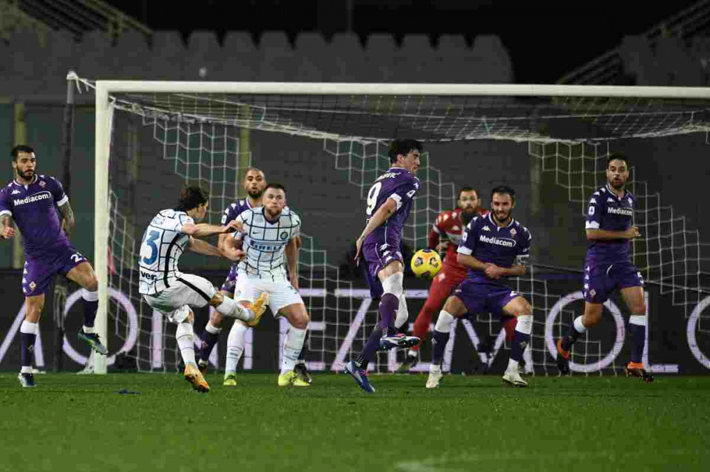 Barella-Perisic, l’Inter batte la Fiorentina 2-0 al “Franchi”