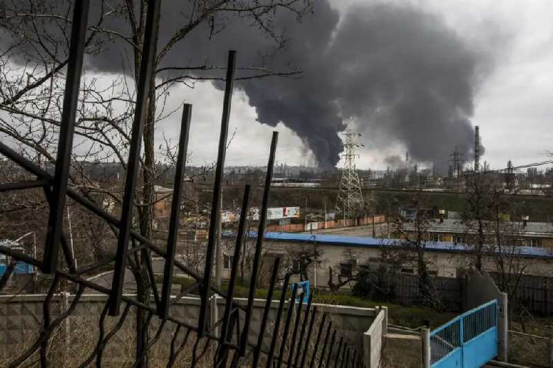 Russi cercano il pieno controllo di Donetsk e Lugansk