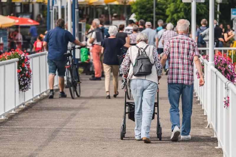 Welfare in Ageing, un bando di Fondazione Cariplo per gli anziani