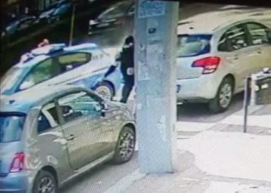 Sparatoria in centro a Taranto, feriti due poliziotti