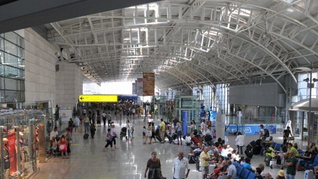 Turismo, Solinas: ‘negli ultimi tre mesi oltre 3,6 milioni di arrivi negli scali portuali e aeroportuali. A settembre gli stati generali del turismo