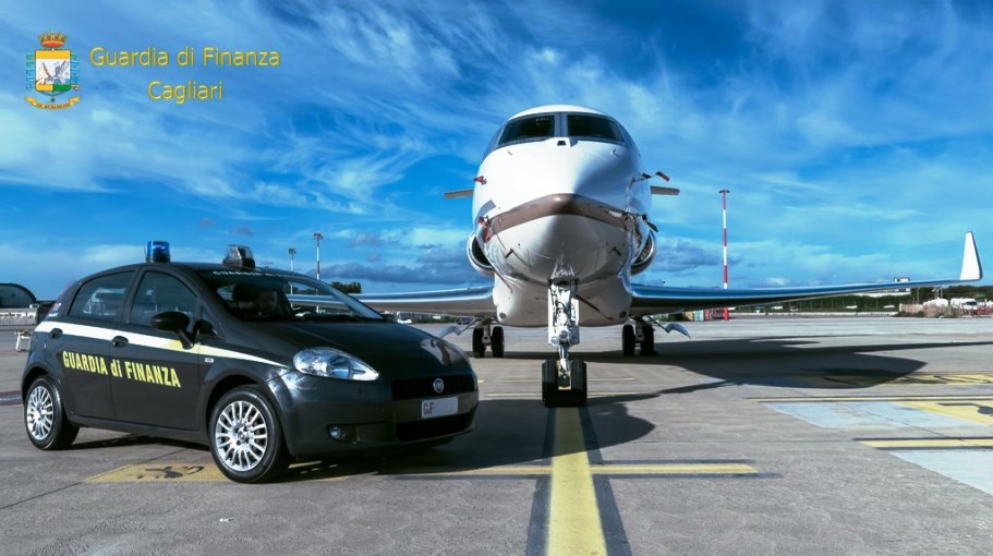 Aerotaxi. Scoperta dalla GdF un'evasione di quasi 1 milione di euro. Coinvolte 265 compagnie estere.