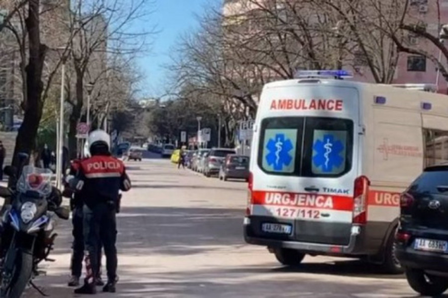 Foto Ambulanza Albania