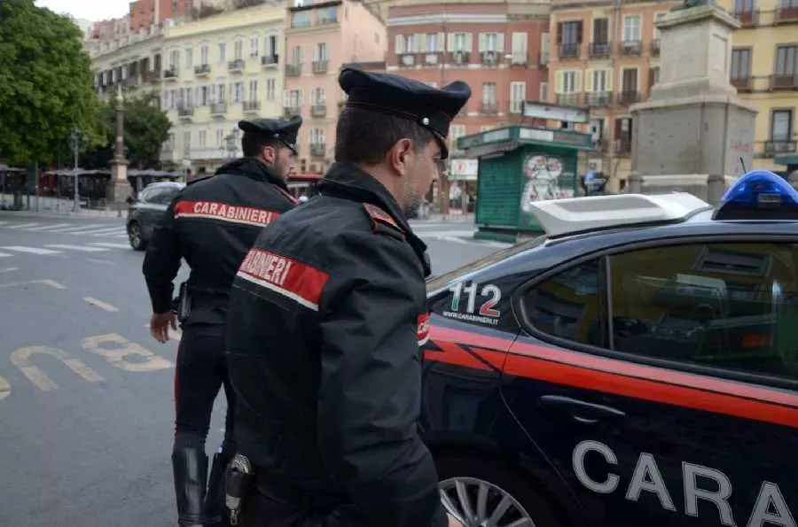 Cagliari: 46enne già ai domiciliari sorpreso a rubare in un cantiere, arrestato nuovamente