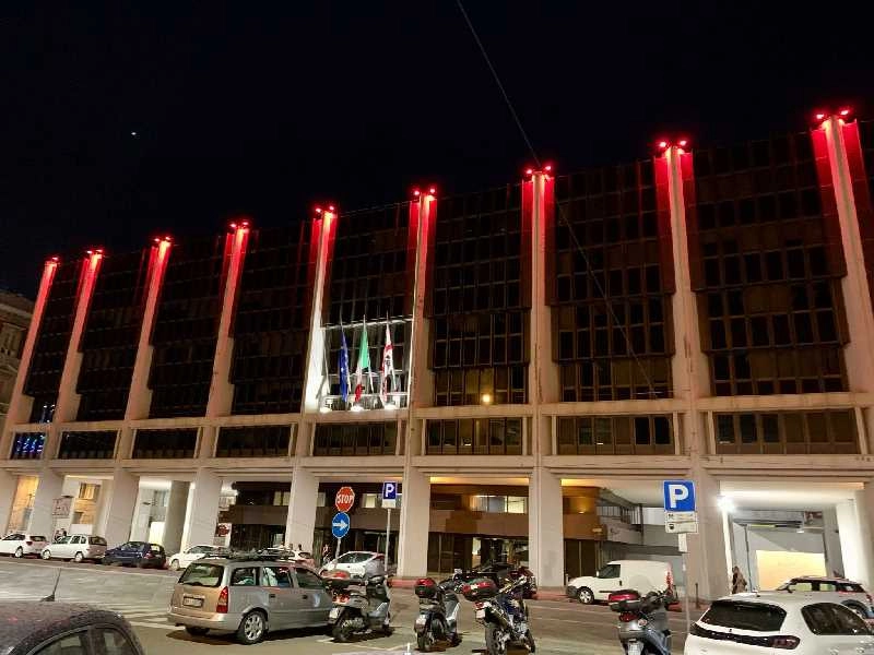 25 novembre: il palazzo del Consiglio regionale illuminato in rosso. Pais: “Gesto simbolico per non dimenticare”  