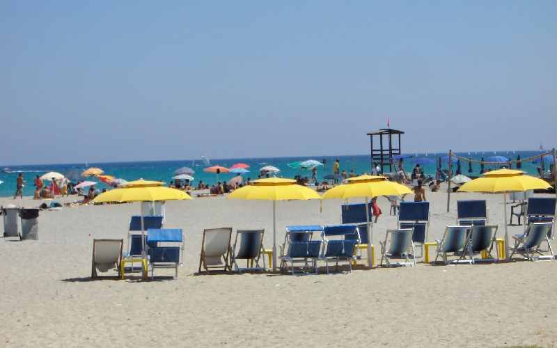 Immagine spiaggia del poetto a Cagliari