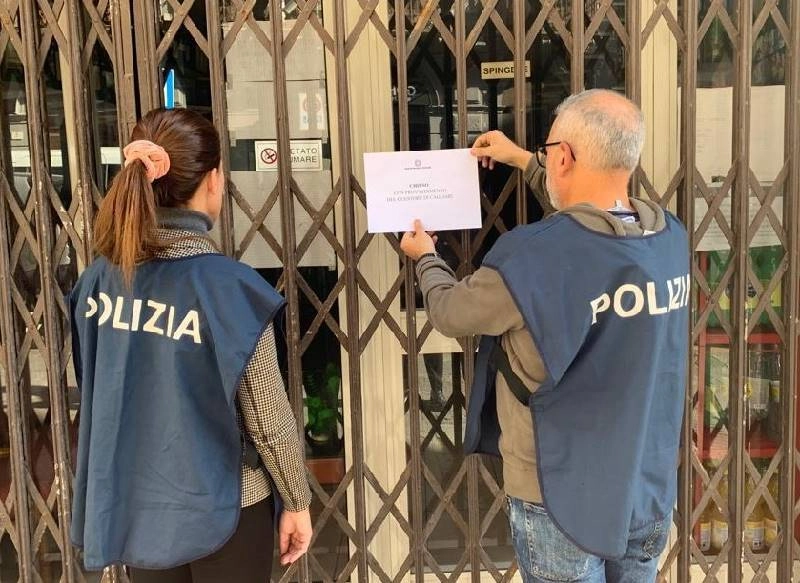 Cagliari. La Polizia di Stato chiude un locale dove si continuava a somministrare alcool a minorenni