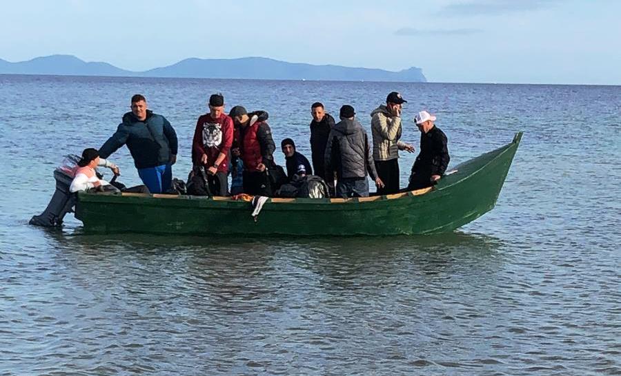 Sant'Antioco: rintracciati 16 migranti sbarcati clandestinamente