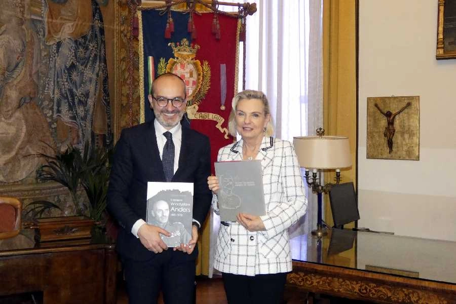 Il sindaco Truzzu riceve l'ambasciatore della Polonia Anna Maria Anders