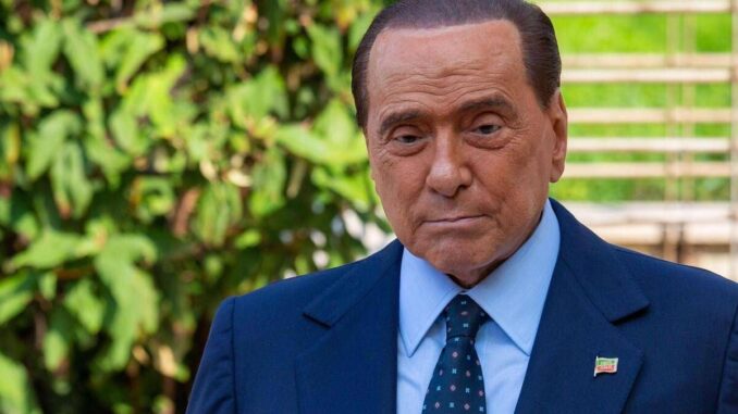 Berlusconi, il ricordo dei figli a 2 anni dalla morte: oggi messa nella cappella di Arcore