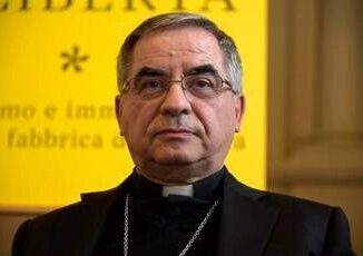 Papa card. Becciu Nostre preghiere stanno avendo effetto prematuro parlare di dimissioni