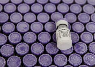Covid, caratteristiche genetiche influenzano risposta a vaccino: lo studio 4 Covid caratteristiche genetiche influenzano risposta a vaccino lo studio