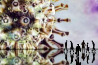 Covid cambia ancora faccia, variante KP.2 “potrà dominare”