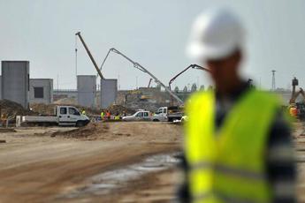 Sicurezza sul lavoro, dal 1 ottobre la patente a punti. Uil: “Vita di un operaio vale 20 crediti”