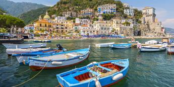 Tour della Costiera Amalfitana da Vietri a Positano. Un vino per ogni tappa 1 Tour della Costiera Amalfitana da Vietri a Positano. Un vino per ogni tappa