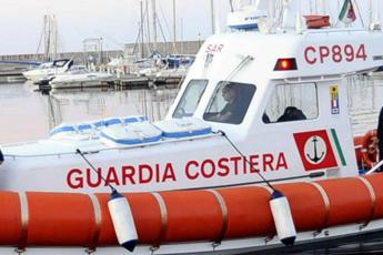Sicilia, collisione in mare tra nave cargo e porta container