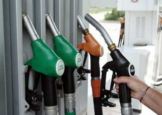 Benzina, prezzo ai massimi da 6 mesi. Sale anche diesel 3 Benzina prezzo ai massimi da 6 mesi. Sale anche diesel