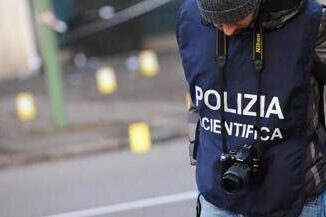 Bologna 15enne aggredito da due ragazzi accoltellato a volto e petto