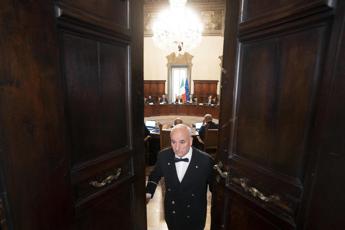 Bollette, niente proroga al mercato tutelato: Cdm approva dl energia