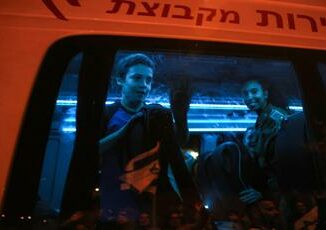 Israele Hamas rilasciati a oggi 40 ostaggi israeliani e 117 detenuti palestinesi