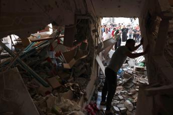 Israele, Netanyahu: “Guerra non si ferma”. Biden chiede tregua