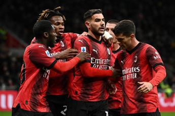 Milan-Fiorentina 1-0, gol di Theo Hernandez. Camarda record, debutto a 15 anni