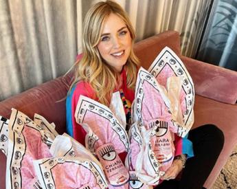 Chiara Ferragni e le uova, l’azienda: “Nessun sovrapprezzo”