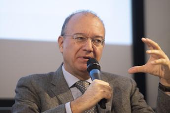 Educazione alle relazioni a scuola, Valditara: “Tre donne garanti del progetto”, ecco chi sono