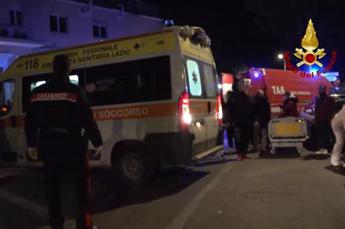 Incendio all’ospedale di Tivoli, le testimonianze: “Odore di bruciato, poi il buio”