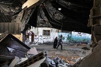 Israele bombarda campo profughi in Cisgiordania, almeno 6 morti