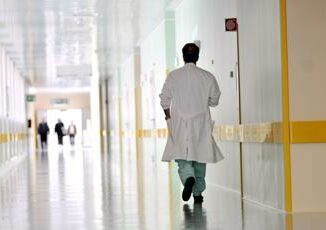 Manovra salve pensioni medici e risorse Ponte Stretto niente proroga Superbonus