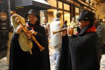 Natale, zampognaro: “Tanti giovani vogliono imparare strumento”