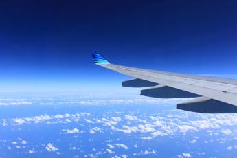Triplicata la produzione di carburanti sostenibili nel 2022: trasporto aereo verso l’impatto zero?