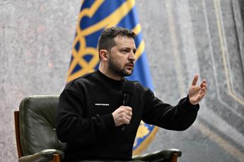 Ucraina, Zelensky: “2024 decisivo: resistere ora per vincere la guerra”