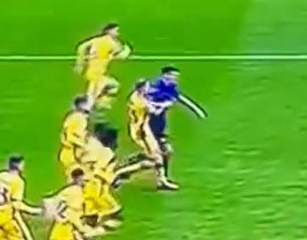 Inter-Verona 2-1, Bastoni e il fallo: gol era da annullare?