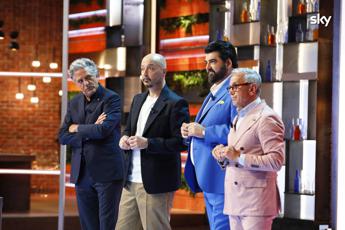 MasterChef Italia festeggia 300 episodi con 3 eliminazioni e il ritorno dal passato di Bastianich