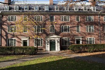 Usa, si dimette presidente Harvard Claudine Gay: cosa è successo