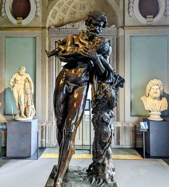 Agli Uffizi torna a risplendere il Sileno con Bacco fanciullo