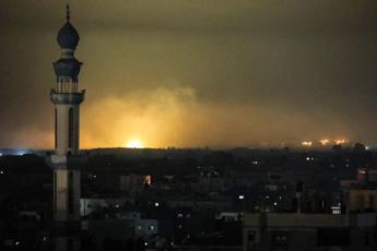 Gaza, operazione israeliana a Rafah nella notte: “Liberati due ostaggi”