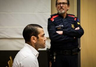Processo Dani Alves, condannato a 4 anni e 6 mesi per violenza sessuale 3 Processo Dani Alves condannato a 4 anni e 6 mesi per violenza sessuale