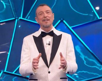 Sanremo 2024, prima serata al via: Amadeus, Mengoni e show con i 30 cantanti