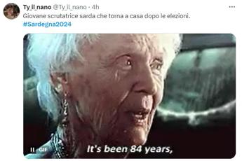 Sardegna, spoglio a rilento: da Ficarra e Picone a Spinoza scatta l’ironia del web