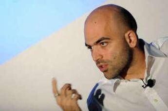 Saviano e il palazzo crollato a Roma: “Non vivevo lì da giorni”