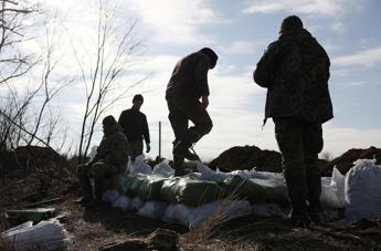 Ucraina, Il Foglio: “L’Italia spende tre volte in più rispetto a dati ufficiali”
