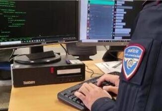 Intenti suicidi sul web, in un anno 195 casi segnalati a commissariato Ps online 3 Intenti suicidi sul web in un anno 195 casi segnalati a commissariato Ps online